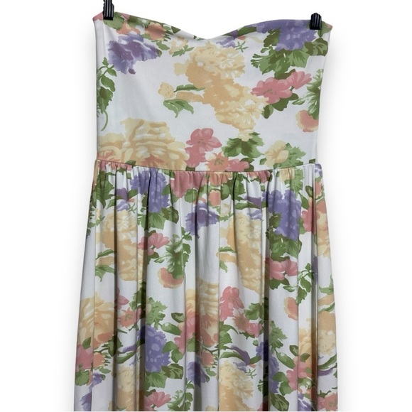 ASOS Mid-Length Sweetheart Neck Cinched Waist White With Floral Strapless Dress - Picture 13 of 15